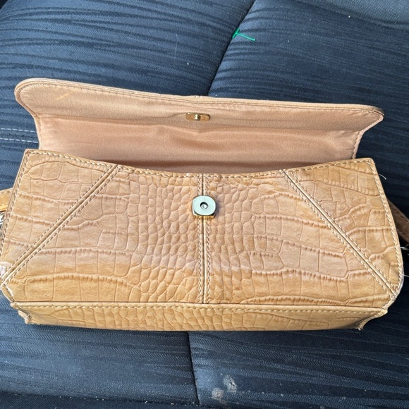 Liz Claiborne Tan Crocodile-Embossed Shoulder Bag - Picture 4 of 5